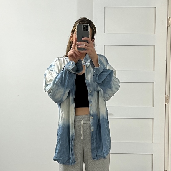 Urban Outfitters Renewal Distressed Denim Shirt - Picture 6 of 7